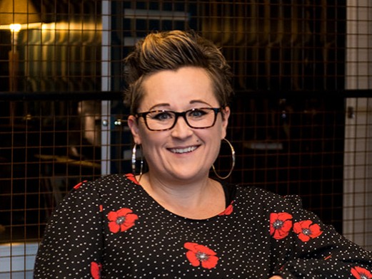 Jodie L Stauffer